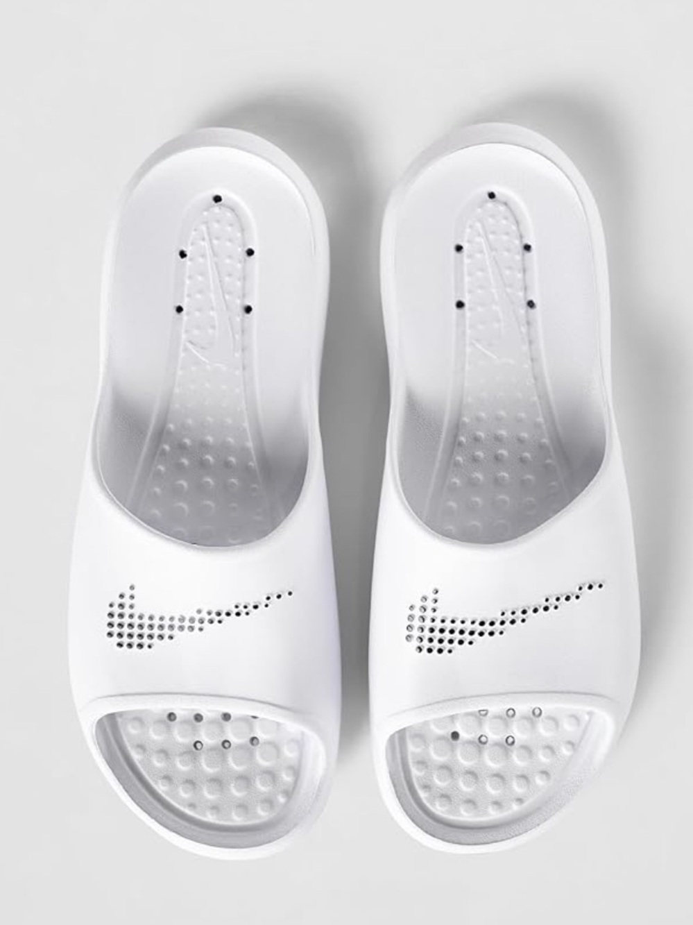 Nike Victori One Slide in White with Black Swoosh Dot Detail - Picture 3 of 4